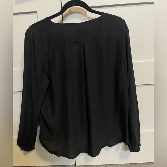 Black dynamite blouse - Picture 4 of 4